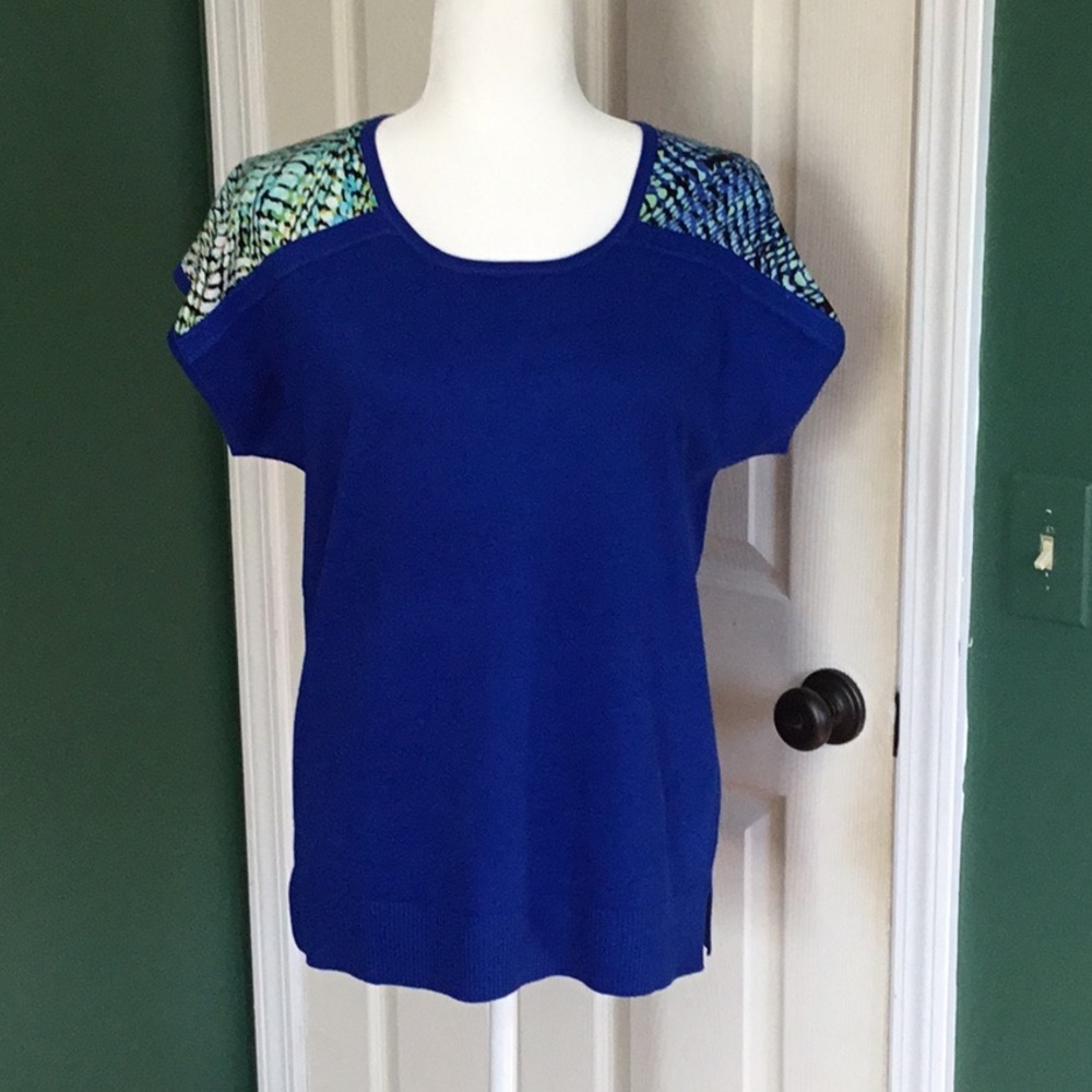 Cable & Gauge fine knit royal blue sweater top Size M